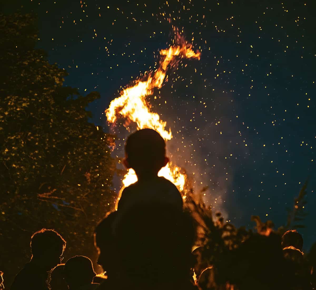 Bonfire & Fireworks Bonfire & Fireworks